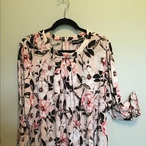 Karl Lagerfeld Paris lovely blouse